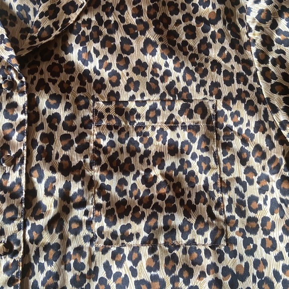 Kathryn Animal Print Satin Pajama 2 Pieces Size L Short Sleeve Long Pant - Picture 8 of 11